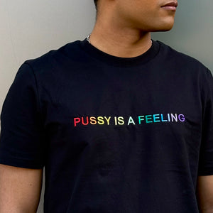 PRIDE kolekcia - PUSSY IS A FEELING antracitové tričko