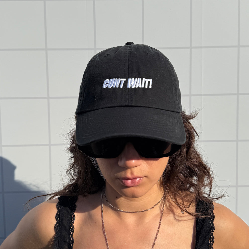 CUNT WAIT šiltovka