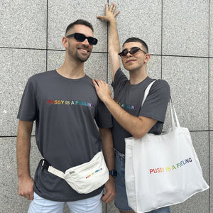 PRIDE kolekcia - PUSSY IS A FEELING maslová taška